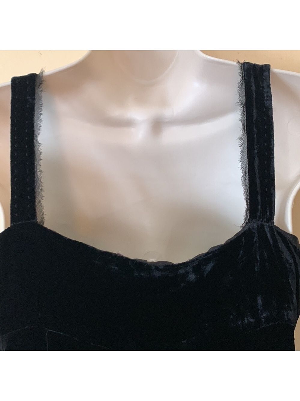 Tahari crushed black crushed velvet cocktail dress size 2 - Picture 4 of 10